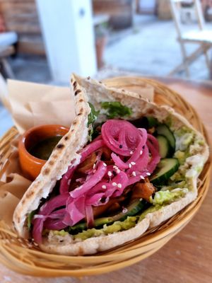 Pita oesterzwam at Jungle Café & Catering in Eindhoven