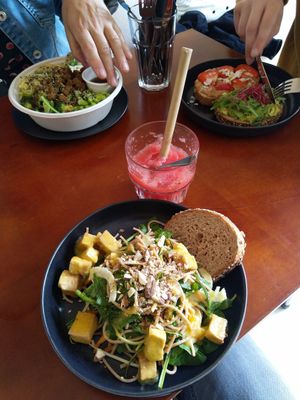 Daily special (noodle salad with fennel, almond & sticky orange tofu), green sesame salad bowl + sweet & hearty toast at Jungle Café & Catering in Eindhoven