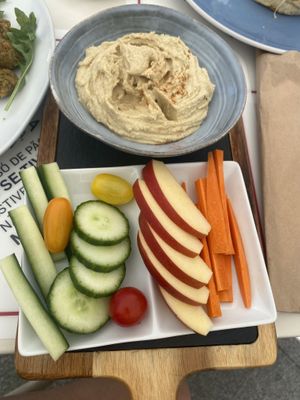 Humus with vegies  at Luca in Coimbra