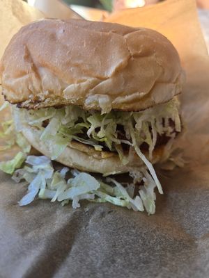 nashville chicken sandwich at Ziggy's in San Luis Obispo