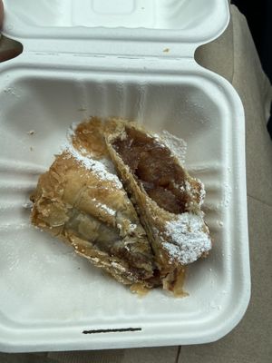 Apple Pie Rolls at Ziggy's in San Luis Obispo