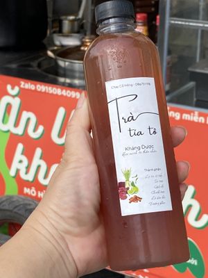 Fresh Herbal tea  at EZ Veggie - Chay Co Hong in Hanoi