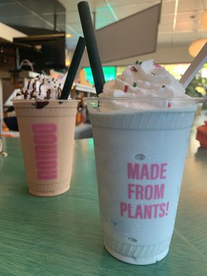 Shakes!   at Nomoo in Los Angeles