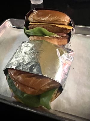 Amazing burgers! Plant fil a and the classic  at Nomoo in Los Angeles