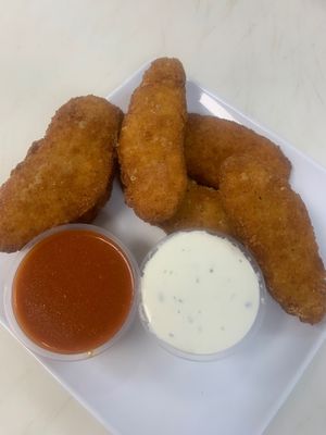  Plant base chicken Tenders  at Pizza USA in Bellflower