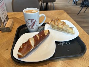 Vegan apple pie and laugenstange  at Junge Die Bäckerei in Binz