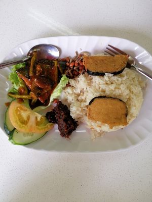 Nasi lemak at Divine Vegetarian Family 添欣素食園 in Northeast Singapore