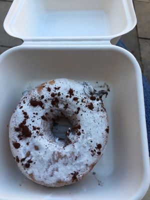 Vegan donut at Chök the Chocolate Kitchen in Barcelona
