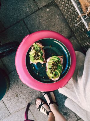 Avocado toast on beetroot hummus at Storm in a Coffee Pot in Munich