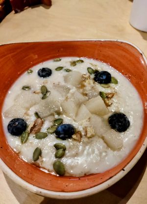 Pumpkin spice porridge at Ezra & Gil in Manchester