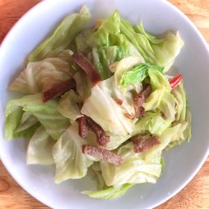Fried cabbage at Soya Home - บ้านถั่วเหลือง in Nakhon Ratchasima