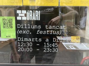 Horari  at Mon Viet in Barcelona