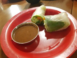 Wakame rolls at Mon Viet in Barcelona