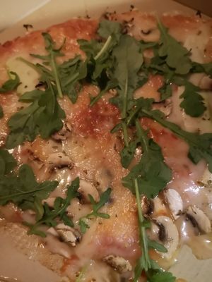 Pizza vegana at Pizza 44 in Setubal