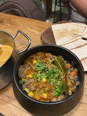 Mince was SO well spiced  at 2084 in Kowloon