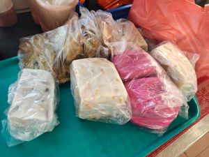 Kueh at Xian Yuan 鲜缘素食 in Central Singapore