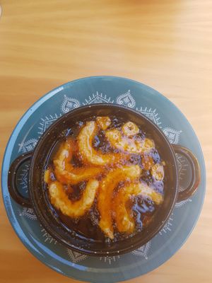 Gambas al pil pil at La Vegana Taperia in Malaga