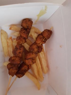 Skewers with fries at La Vegana Taperia in Malaga