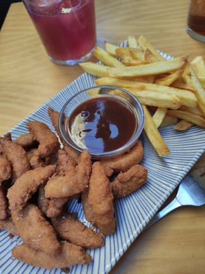 Chicken 🐔 at La Vegana Taperia in Malaga