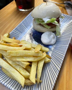 MINI HAMBURGUESA  at La Vegana Taperia in Malaga