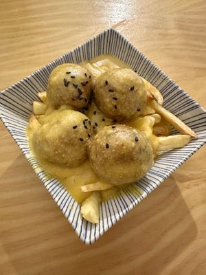 ALBÓNDIGAS EN SALSA DE ALMENDRAS / MEATBALLS WITH ALMOND SAUCE  at La Vegana Taperia in Malaga