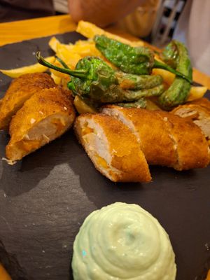 Flamenquín de formatge i pollastre at La Vegana Taperia in Malaga