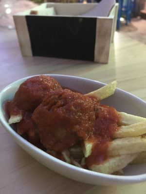 Albóndigas al Salsa de Tomate at La Vegana Taperia in Malaga