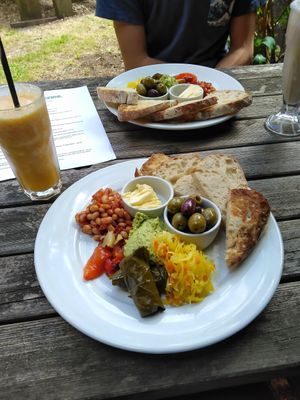 Delicious mezze platter 🙂 at Plantside in Wellington