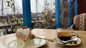 Toller Veganer Apfelkuchen 😋  at Werftcafé in Flensburg