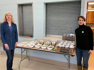 Sprouting and Smoothie Making Workshop with Dr. Kathleen Kevany 01 - February 2020 at Agricultural Campus Plant-Based Society in Bible Hill