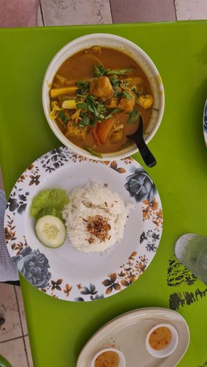 Vegetable curry at Sole Cafe in Langkawi