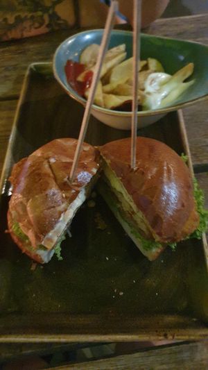 Zeitgeist (Vegan Brioche Bun) at Hans im Glück in Basel