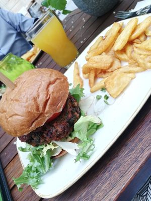 Veganer Burger at Happy Happa in Dresden