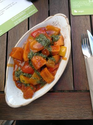 vegan oven veggies at Happy Happa in Dresden