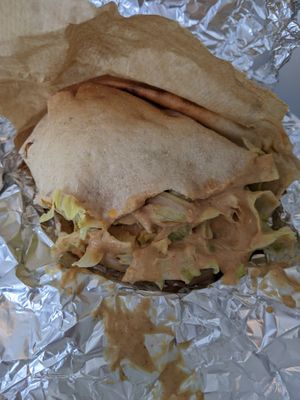 Falafel, makali & tofu sandwich (5€) - 4/5 at Dar 4 in Berlin