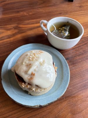 Cinnamon roll & herbal tea  at 1110Cafe/Bakery in Kawaguchi