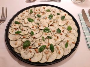 Vorspeise (marinierte Zucchini) at Haus 26 in Weissbriach