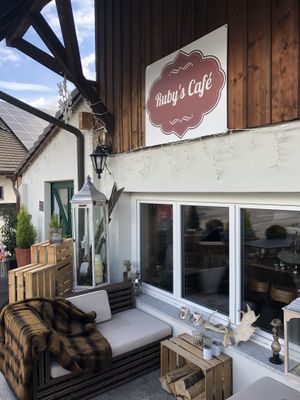 Outside area  at Ruby‘s Cafe in Othmarsingen