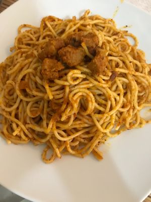 Tallarines rojos at Loving Hut - Orbegoso in Trujillo