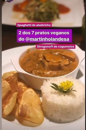 ARROZ E MOQUECA, E STROGONOFF at Martin Holandesa in Holambra