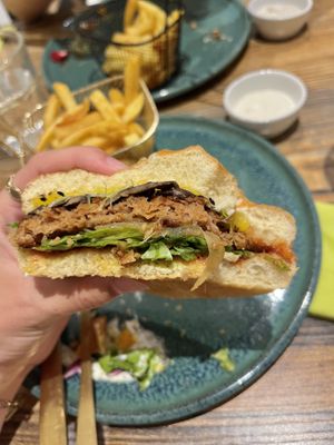 De heerlijke green burger  at Green Gorilla in Montpellier