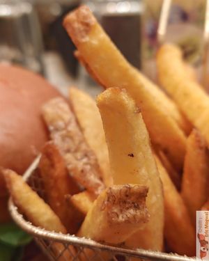 French fries at Green Gorilla in Montpellier