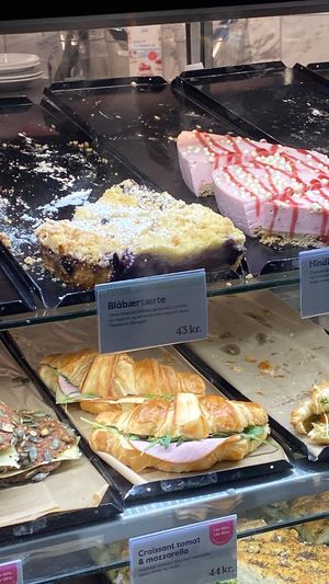 Vegan blueberry pie at CPH - Espresso House - T2 in Kastrup