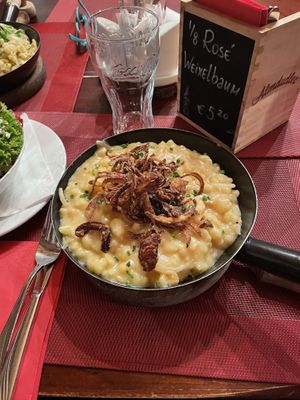 Vegane Käsespätzle  at Dorfstadl in Fiss