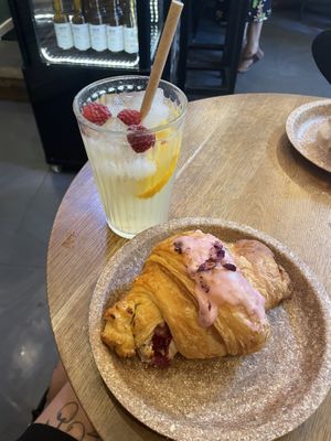 lemonade and raspberry croissant  at Szklarnia in Krakow