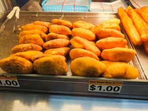 Items available at You Tiao Soya Bean 炸油条豆酱 in Northeast Singapore