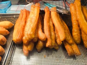 Dough sticks at You Tiao Soya Bean 炸油条豆酱 in Northeast Singapore