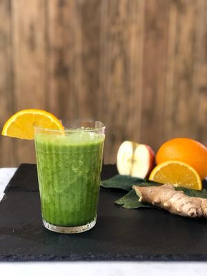 Spinaches, celery, apple, ginger and orange juice  at Arte-sans in Castelldefels