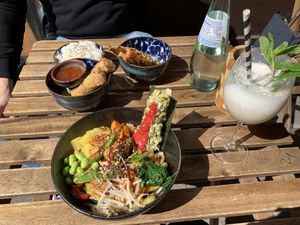 Smaller portions or a larger bowl. The vegan shakes are excellent as well.  at An Vegan House - Lange Reihe in Hamburg