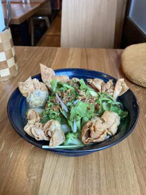 Wan Tan Suppe  at An Vegan House - Lange Reihe in Hamburg